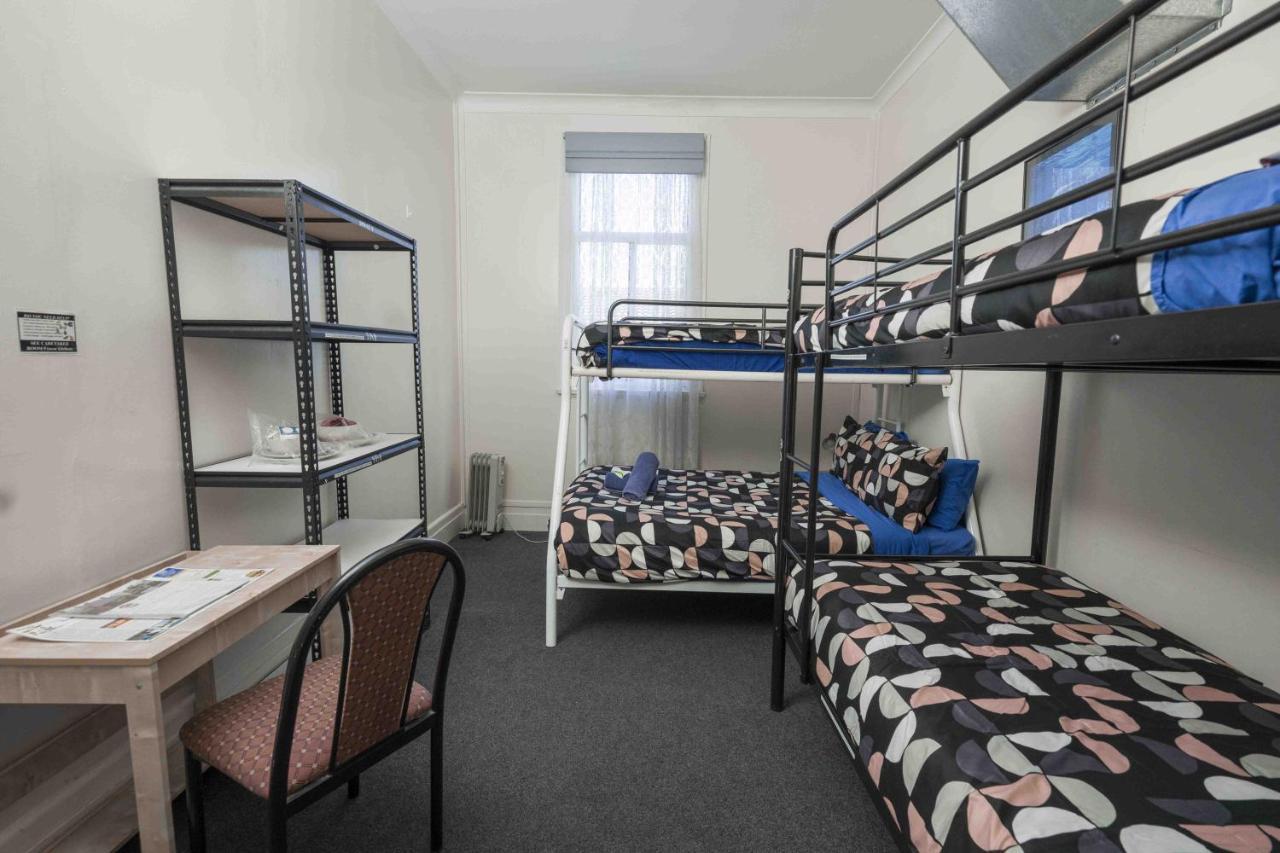 Хостел Dolphin Retreat Bunbury Yha Экстерьер фото